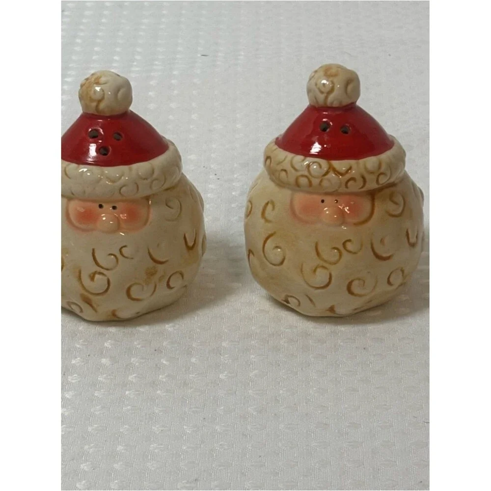 Festive Ceramic Santa Salt and Pepper Shakers Round Curly Swirl Beard Set of 2